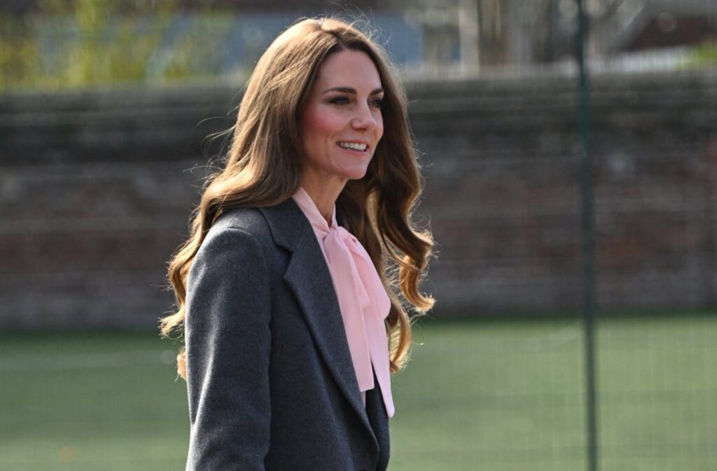 キャサリン妃が「公私で愛用するバッグ」は、どのブランドのどんなモデル？ | キャサリン妃ほかプリンセスにみるエレガンス　英国のロイヤルファッション | mi-mollet（ミモレ）