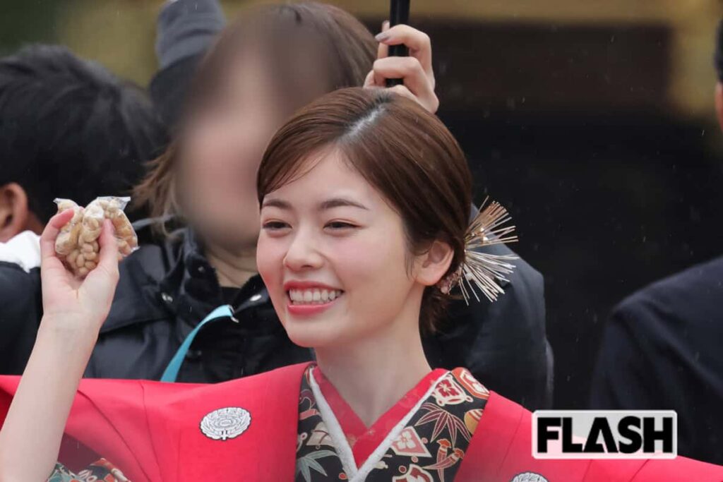 小芝風花、丸メガネの“印象激変”ショットにファン歓喜…移籍後の俳優活動好調ぶりに“ポスト永野芽郁”の声も | Smart FLASH/スマフラ[光文社週刊誌]