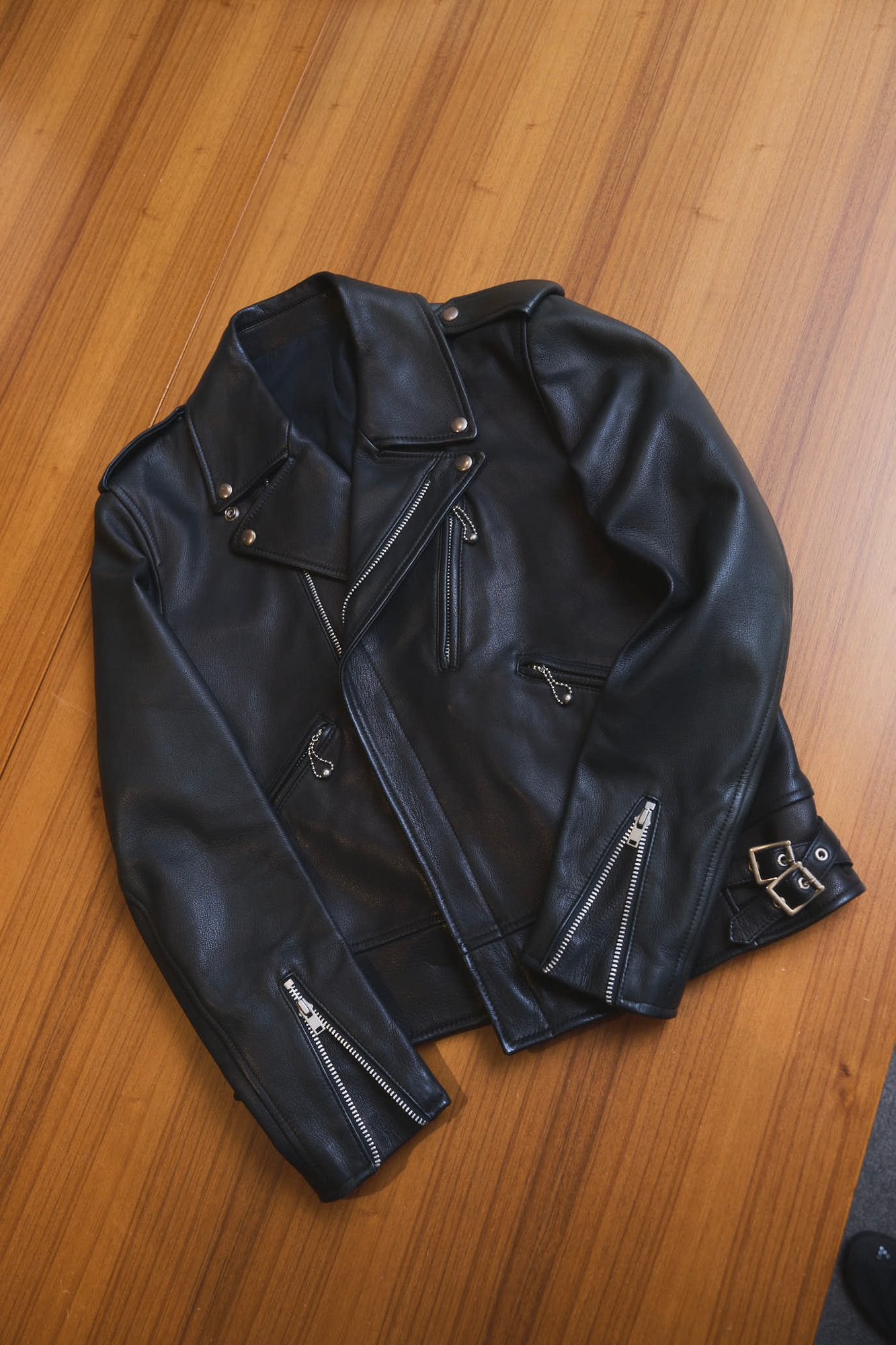 栗野宏文 革ジャン