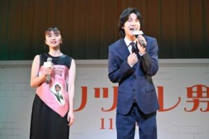 上白石萌歌　切手に夢中「今もスマホケースに」