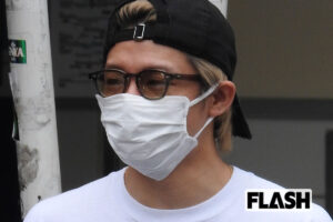 【独自】岸優太、オフに“おそろいドリンク”飲んだ「お相手」英語猛勉強で見据えるNumber_i「世界進出」プラン | Smart FLASH/スマフラ[光文社週刊誌]