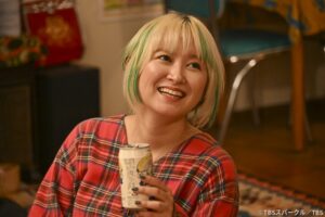 ラランド・ニシダが演技指導!? サーヤ、ドラマ「じゃあ、あんたが作ってみろよ」で怪演中 | TVガイドWeb ラランド・ニシダが演技指導!? サーヤ、ドラマ「じゃあ、あんたが作ってみろよ」で怪演中
