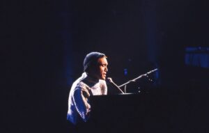 小田和正、音楽番組『クリスマスの約束』初期3作品Blu-rayがクリスマスイブに発売 | BARKS