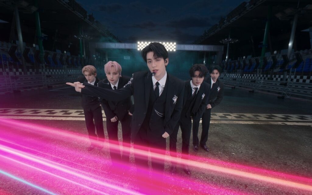 MOAたちと体験するTXT「HEART ATTACK」の世界…あふれるときめきと”ゼロ距離”の熱に息をのむ！｜最新の映画ニュースならMOVIE WALKER PRESS