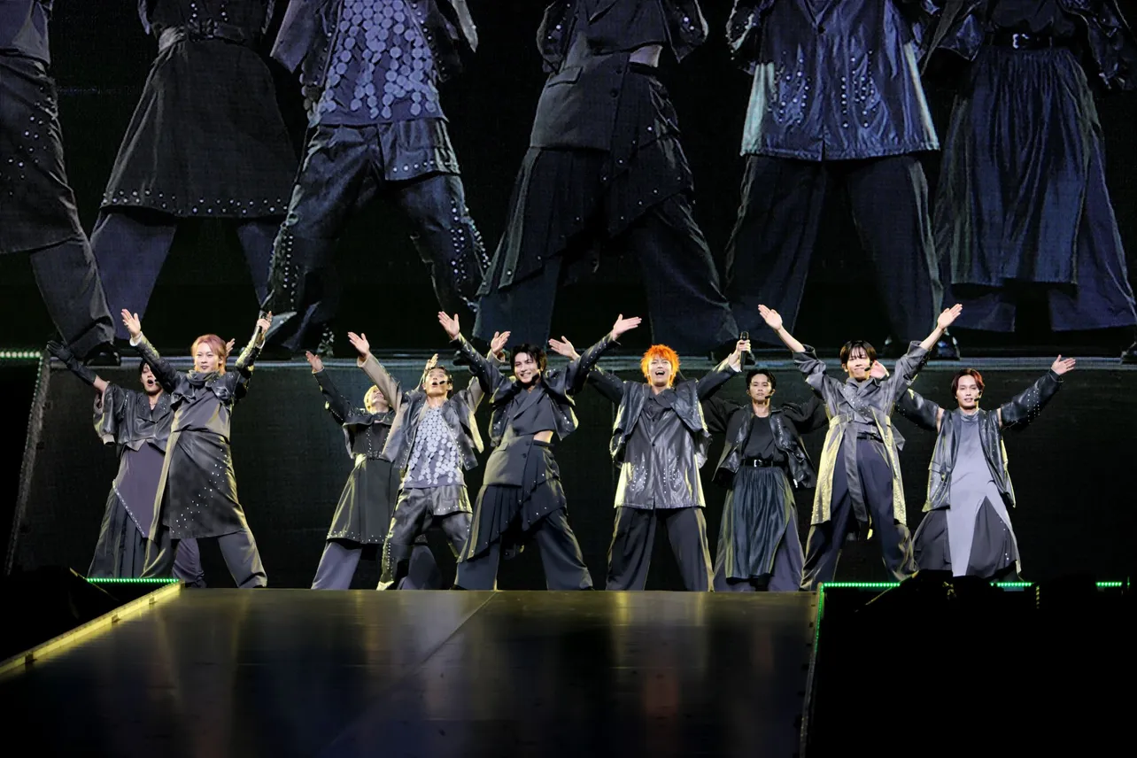 映画『超特急 The Movie RE:VE』 より