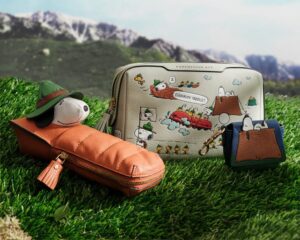 アニヤ ハインドマーチ × ピーナッツ第2弾 「ビーグル・スカウト」をテーマにしたバッグやポーチなど発売 アニヤ ハインドマーチ × ピーナッツ第2弾 「ビーグル・スカウト」をテーマにしたバッグやポーチなど発売