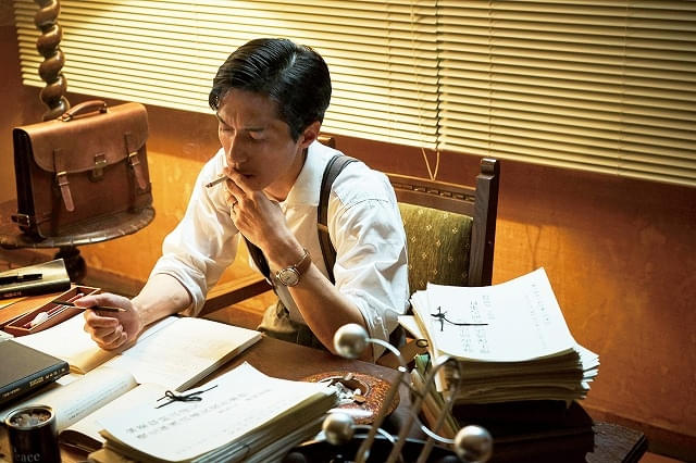 事件と真正面から向き合う弁護士・狩野（錦戸亮）