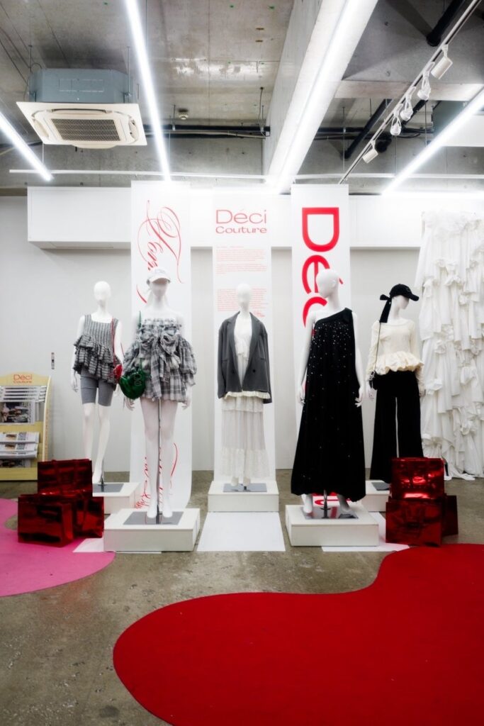 アパレルブランド “Déci Couture”(デシクチュール)のデビューPOP UPイベントに、井桁弘恵さん、高橋愛さんら豪華ゲストが多数来場。 | フレックスコマース株式会社のプレスリリース アパレルブランド "Déci Couture"(デシクチュール)のデビューPOP UPイベントに、井桁弘恵さん、高橋愛さんら豪華ゲストが多数来場。 | フレックスコマース株式会社のプレスリリース
