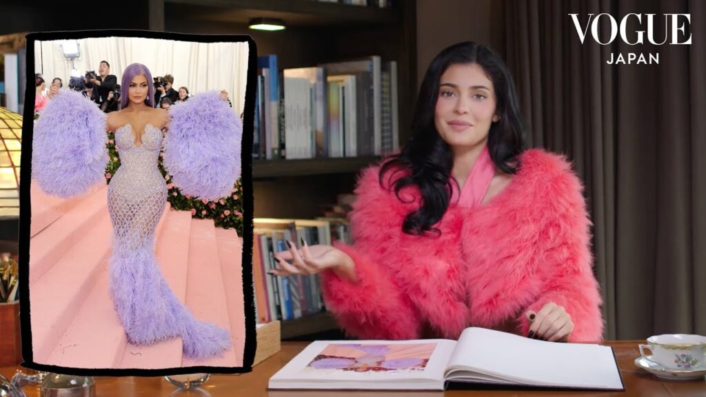 カイリー・ジェンナーが歴代のファッションを解説。| Life in Looks | VOGUE JAPAN