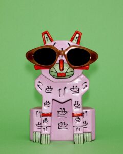 猫と祝うホリデー。ロエベ 2026春夏プレコレクション キャンペーンを発表。 | LVMHファッション・グループ・ジャパン合同会社 ロエベ ジャパンのプレスリリース