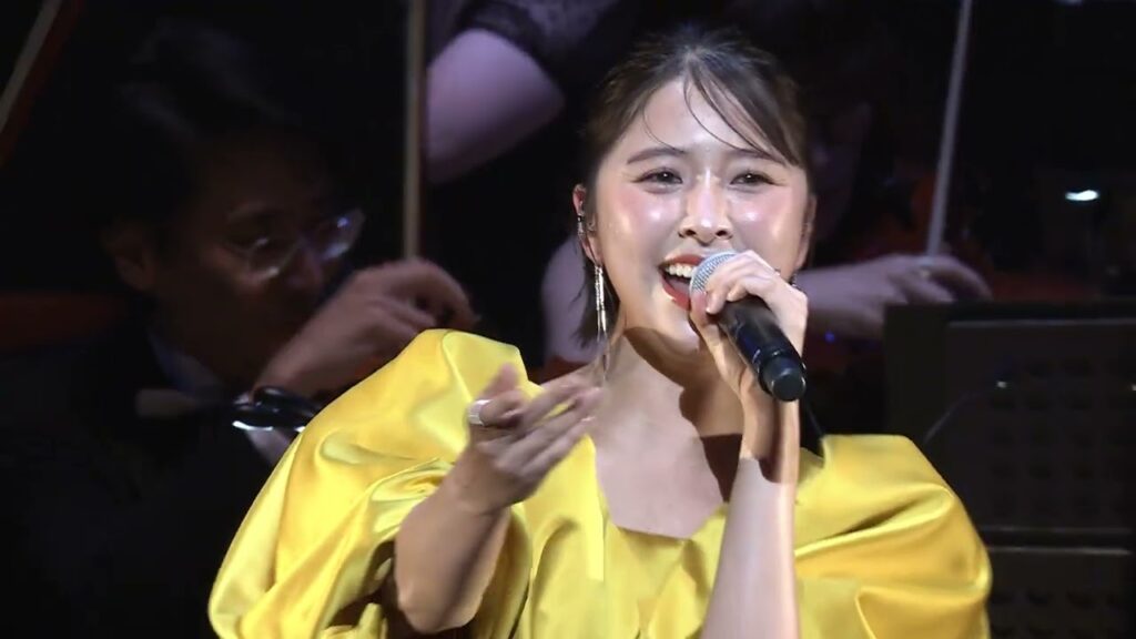 ※貴重映像 ももクロ玉井詩織「青い珊瑚礁」熱唱 _昭和100記念フェス