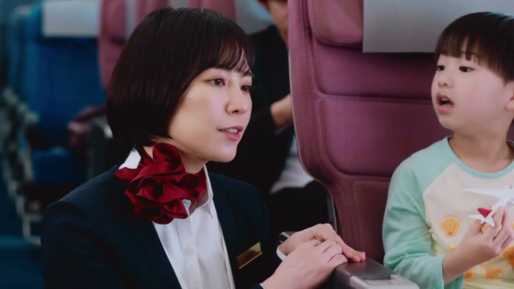 吉谷彩子  ビズリーチ 「フライト」篇 TVCM