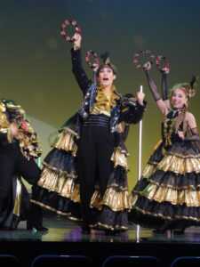 翼和希「男役同士でタンゴを踊るのは筋肉と筋肉のぶつかり合い」/OSK巡業公演「REVUE SHOW!〜Dynamism〜」ゲネプロ(サンケイスポーツ)|dメニューニュース(NTTドコモ) 翼和希「男役同士でタンゴを踊るのは筋肉と筋肉のぶつかり合い」/OSK巡業公演「REVUE SHOW!〜Dynamism〜」ゲネプロ