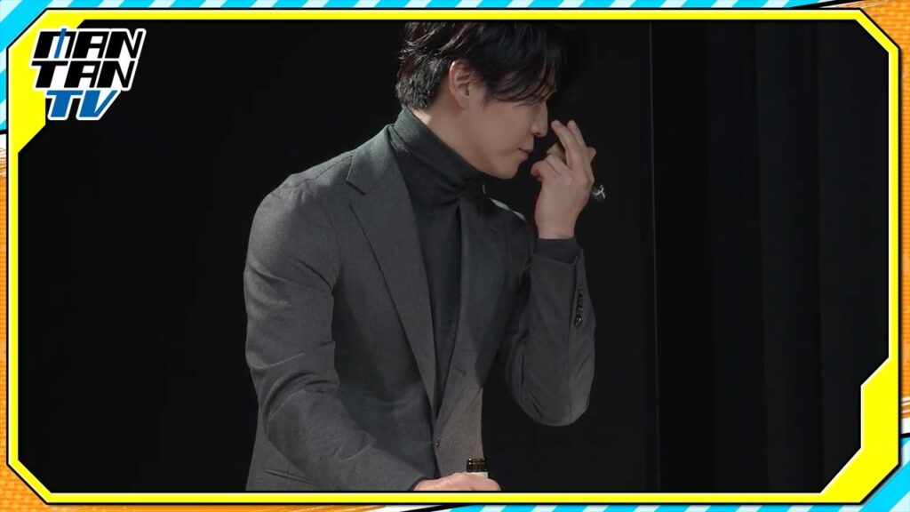 亀梨和也、ワインを見事に抜栓　アニメ「神の雫」制作発表会で生披露
