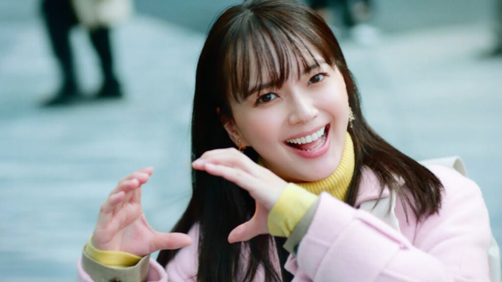 多部未華子、ノリノリで“グラコロソング”を口ずさむ姿がかわいすぎる! TVCM「コク旨ビーフデミグラコロ篇」篇 多部未華子、ノリノリで“グラコロソング”を口ずさむ姿がかわいすぎる! TVCM「コク旨ビーフデミグラコロ篇」篇