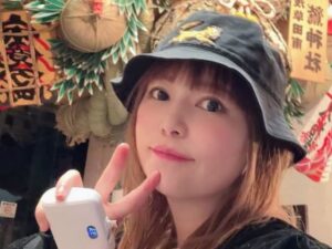 中川翔子、浅草 酉の市へ！ 母親との顔出しショットに「半端じゃなく、お若いですね。同い年みたい」反響