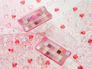 【キャンメイク40周年記念】40年分の“かわいい！”をぎゅっと1つのパレットに♡32色のスペシャルアイパレット「スーパーかわいい！パレット」2025年11月下旬より発売 | 株式会社 井田ラボラトリーズのプレスリリース - PR TIMES