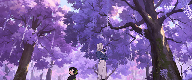 紫の花が広がるシーンの写真