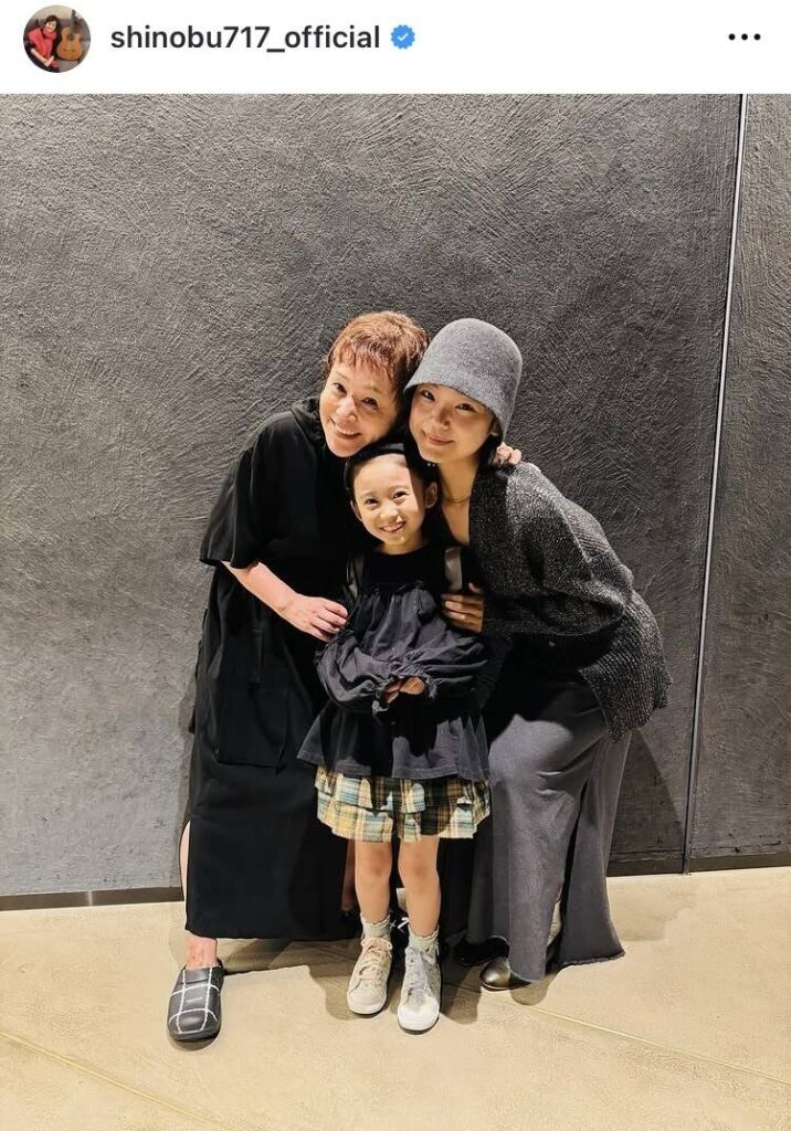 大竹しのぶのインスタグラム（＠ｓｈｉｎｏｂｕ７１７＿ｏｆｆｉｃｉａｌ）より