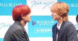 高橋恭平、伊野尾慧との両手握手に“キュン” イベント中にも再現も照れ「恥ずかしい」 - オリコンニュース