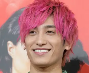 EXIT兼近　「シーシャ吸う人って隠れて…」共演者爆笑の私見とは - スポニチ Sponichi Annex 芸能