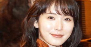 松岡茉優「“推し”は生きる全て」ハロプロ愛熱弁 “同志”・蒼井優は「危ないんですよ!」 冬の一曲で盛り上がり - オリコンニュース