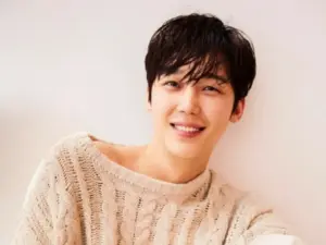 俳優ユン・ジョンフン、韓中日書芸国際交流展の広報大使に続き開会式の司会に抜てき | wowKorea（ワウコリア）