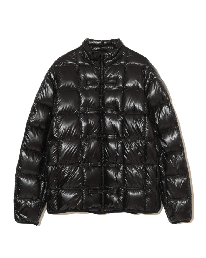 コンセプトストア「V.A.」で「UNDERCOVER」のカプセルコレクションを発売