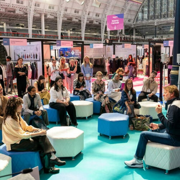 1月開催の「Source Fashion」、来場者に“ハンズオン”のアパレル生産体験を提供へ – FashionNetwork 日本 1月開催の「Source Fashion」、来場者に“ハンズオン”のアパレル生産体験を提供へ - FashionNetwork 日本