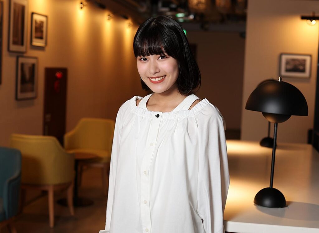 映画『兄を持ち運べるサイズに』で、存在感ある演技を披露した「青山姫乃」にインタビュー。「この作品に出演して、芝居についてより深く考えることができるようになりました」 – Stereo Sound ONLINE 画像1: 映画『兄を持ち運べるサイズに』で、存在感ある演技を披露した「青山姫乃」にインタビュー。「この作品に出演して、芝居についてより深く考えることができるようになりました」