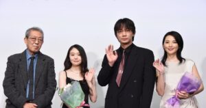 綾野剛「星と月は天の穴」の主人公は「滑稽さが持ち味」、田中麗奈にアイデア提供 – ナタリー 綾野剛「星と月は天の穴」の主人公は「滑稽さが持ち味」、田中麗奈にアイデア提供 - ナタリー
