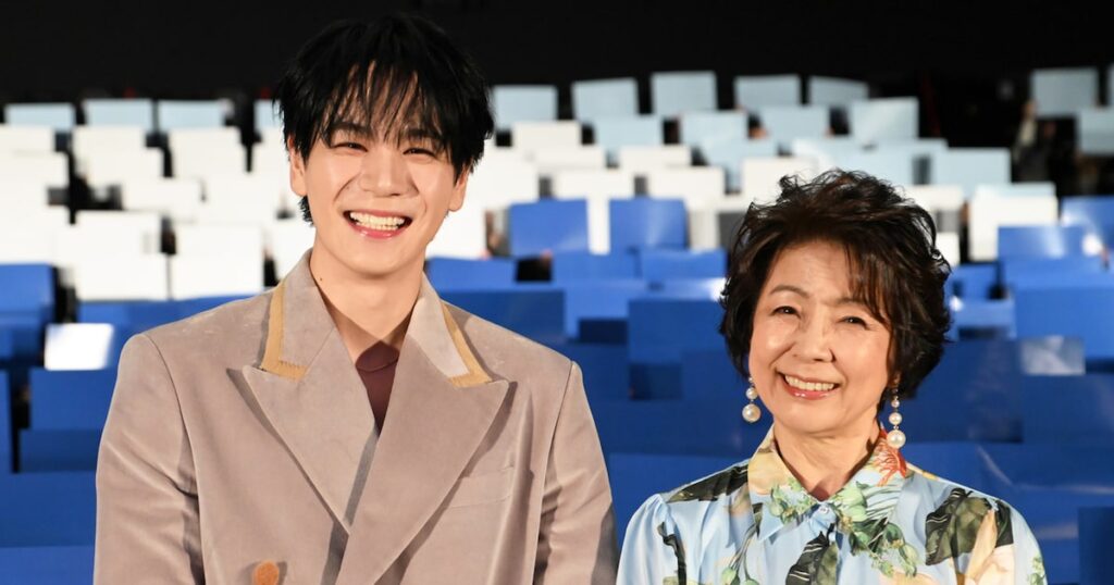 豆原一成にとっての富士山はJO1、市毛良枝の人生は6合目付近 – ナタリー 豆原一成にとっての富士山はJO1、市毛良枝の人生は6合目付近 - ナタリー