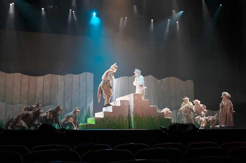 音楽劇『あらしのよるに』過去公演より（撮影：青木司）