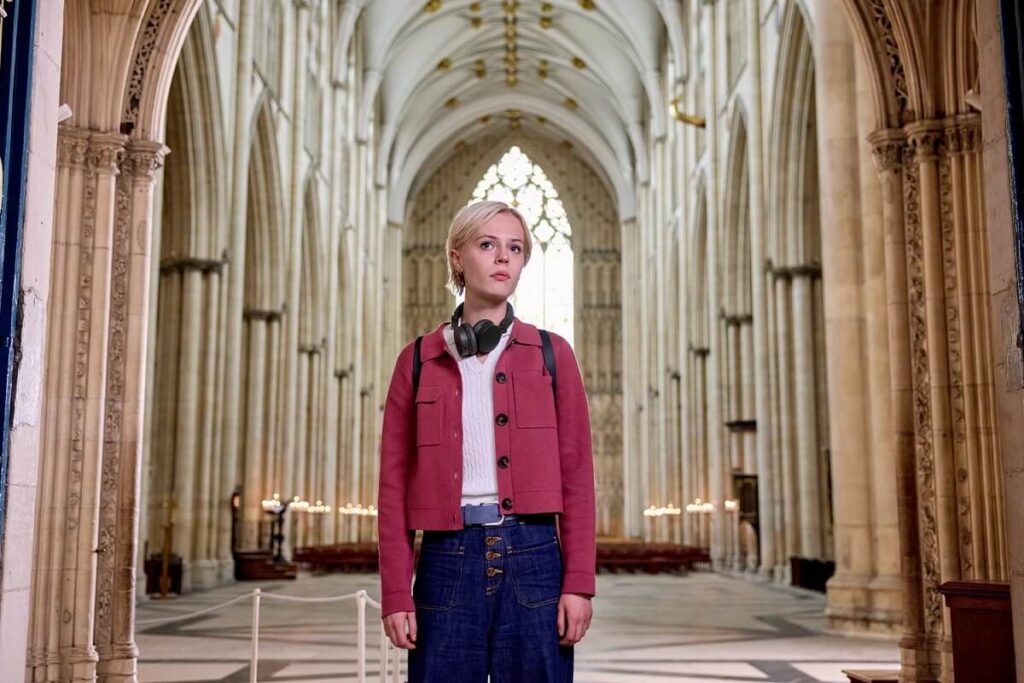 新たな相棒登場!?『アストリッドとラファエル』英国リメイク版、シーズン2のファーストルック到着 – 海外ドラマNAVI ペイシェンスとビー ヨーク警察文書係の事件録