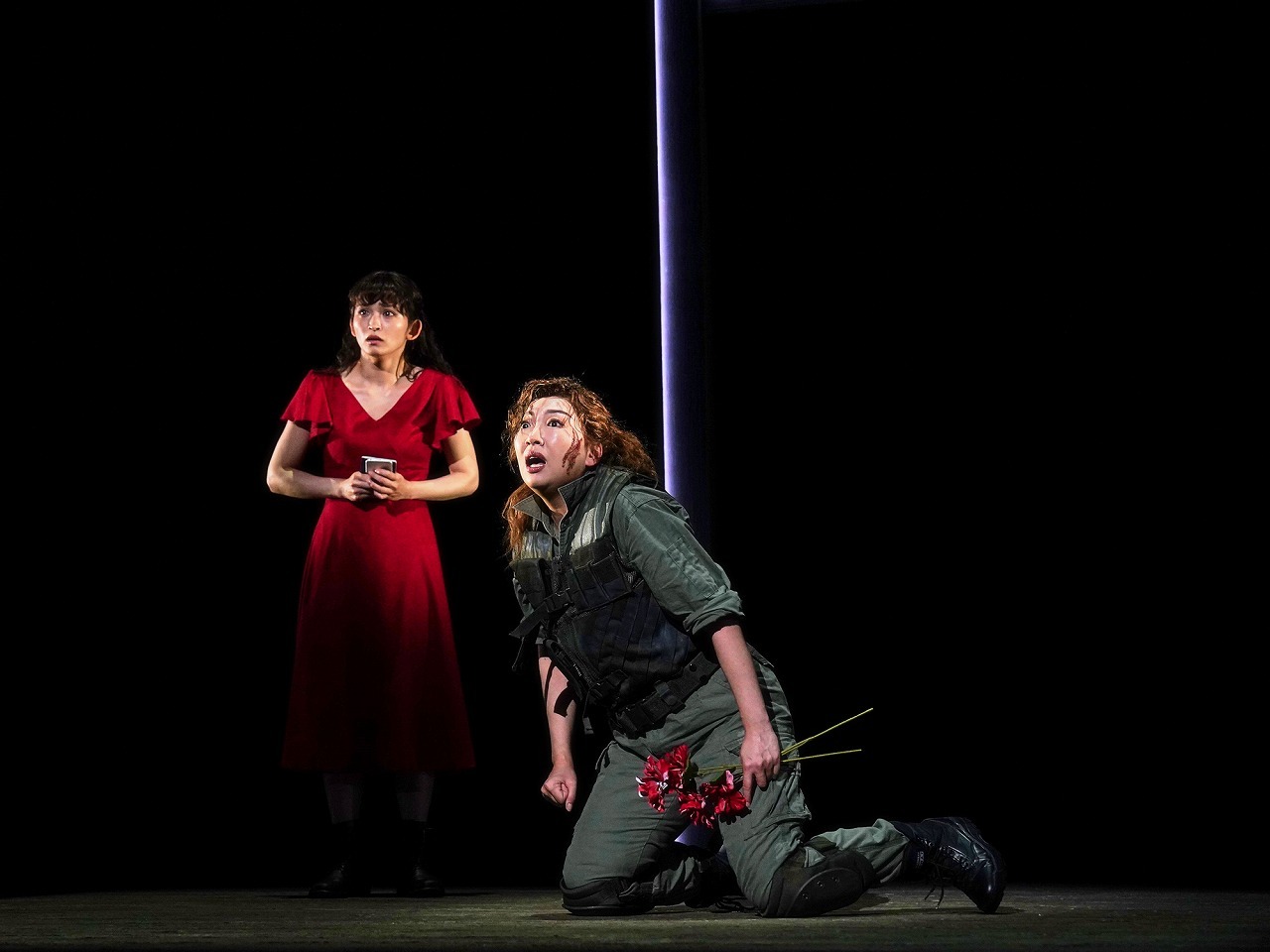 舞台『みんな鳥になって』 　　　　　　　撮影：細野晋司