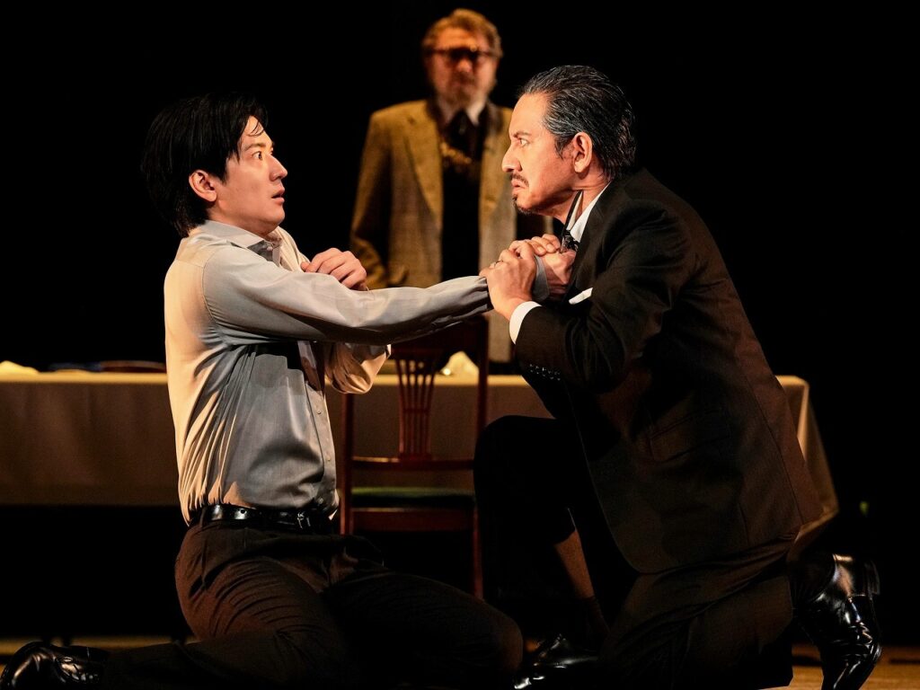 舞台『みんな鳥になって』 　　　　　　　撮影：細野晋司