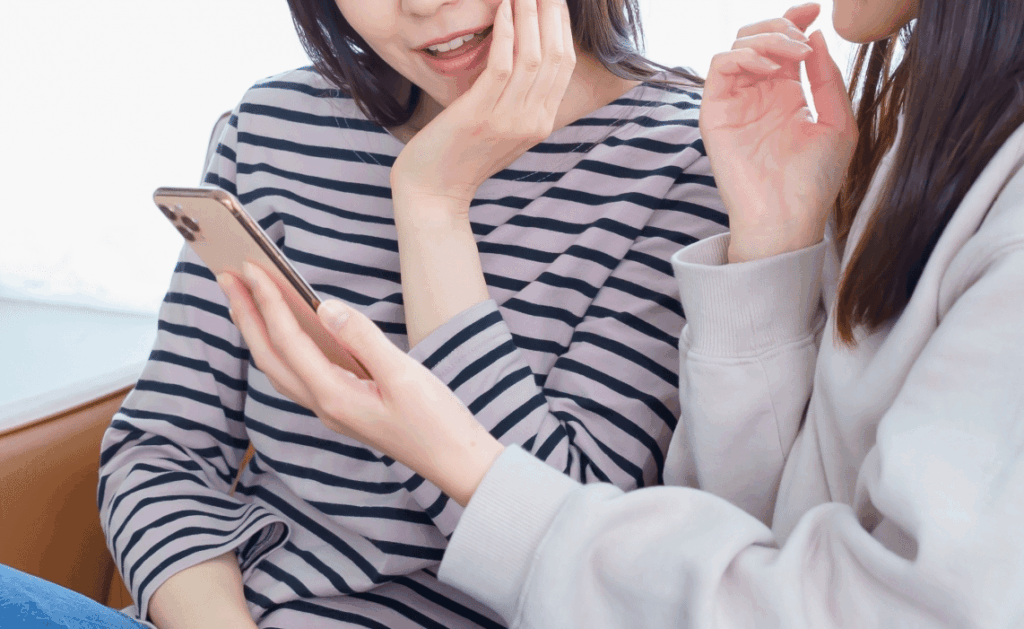 Snow Manの「好きなメンバー」ランキング！ 2位は「向井康二」、1位は？【2025年11月調査】 | TRILL【トリル】