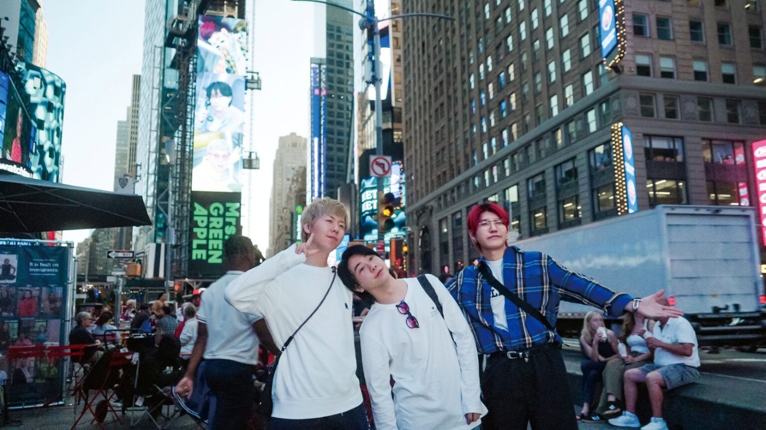 Mrs. GREEN APPLEの “剥き出しの今”を映し出すドキュメンタリー映画『THE ORIGIN』より、場面写真6点が一挙解禁! Mrs. GREEN APPLEの “剥き出しの今”を映し出すドキュメンタリー映画『THE ORIGIN』より、場面写真6点が一挙解禁!