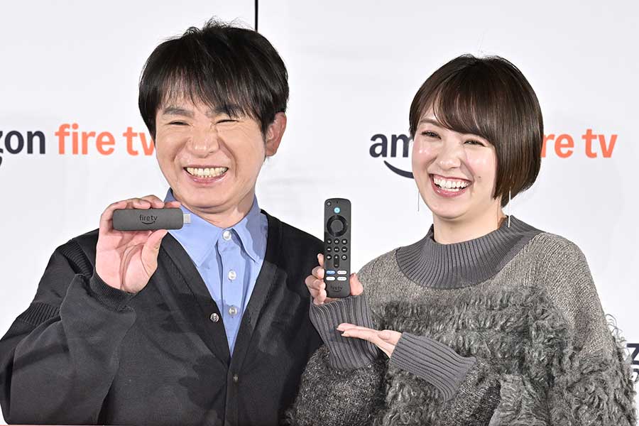 濱口優&南明奈、家庭のテーマ曲は”マツケンサンバ” 2歳息子が大好き「朝起きたらかけてくれって」 | ENCOUNT イベントに出席した濱口優(左)と南明奈【写真:ENCOUNT編集部】