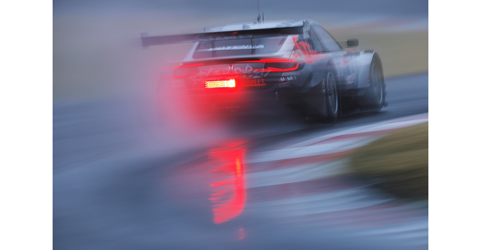 予選通過「赤いテールライトII」富井 薫