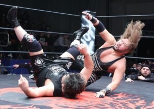 【新日本 Ｈ．Ｏ．Ｔ興行】ＥＶＩＬと高橋裕二郎の特別試合が実現 両者ＫＯで大団円迎え「これで終わりだ、お前ら帰れ！」 - 東スポWEB