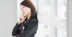 【残念な共通点】「完璧主義で追い詰められる人」の特徴・ワースト1 | STOP OVERTHINKING | ダイヤモンド・オンライン