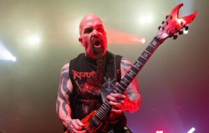 スレイヤーのケリー・キング、メガデスよりもメタリカが好きな理由について語る - NME Japan