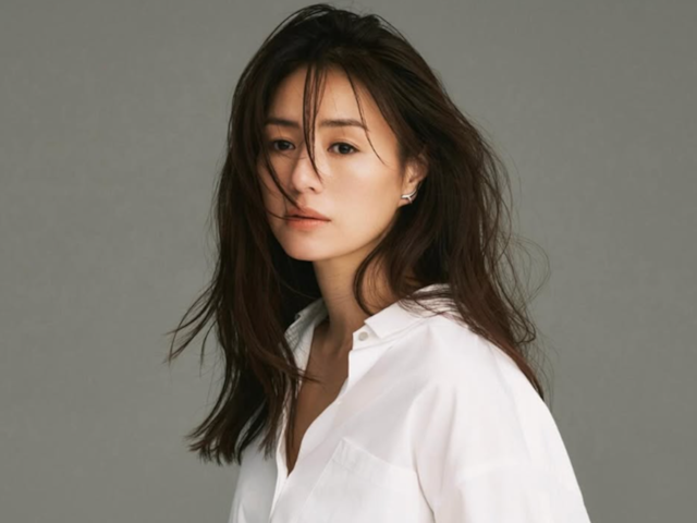 実は「元会社員」と知って驚いた女性芸能人ランキング！ 2位「井川遥」を2票差で抑えた1位は？