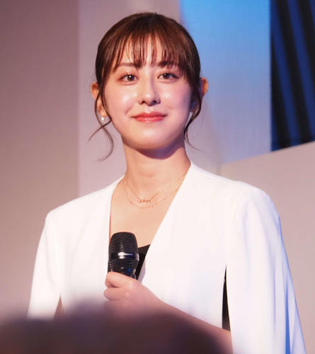 テレ朝斎藤ちはるアナ「大好きな愛未の幸せが私の幸せ」婚約発表の能條愛未を祝福