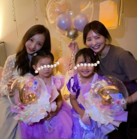 【 板野友美 】　愛娘４歳の誕生日をお祝い　おのののかさん親子と大阪旅行　投稿写真にファン反響　「プリンセス可愛すぎ」「天使すぎる」