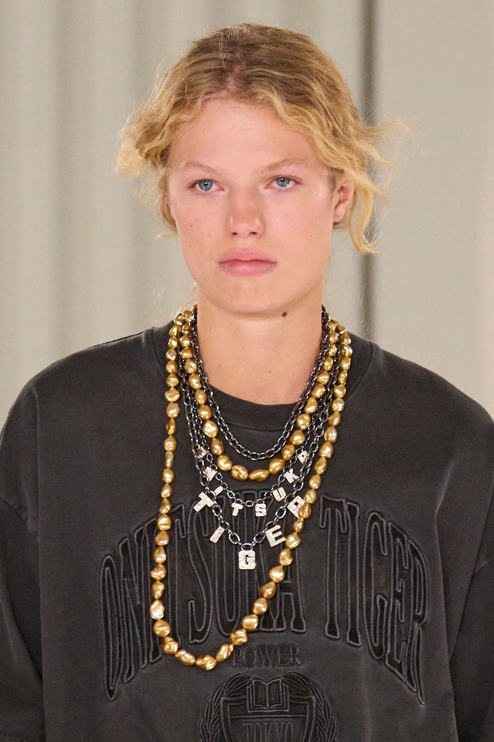 オニツカタイガー オニツカタイガー