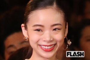 趣里がかつて語っていた理想の結婚相手は「父みたいな人」水谷豊にも伊藤蘭との結婚めぐる“スキャンダラス”共通点が | Smart FLASH/スマフラ[光文社週刊誌]