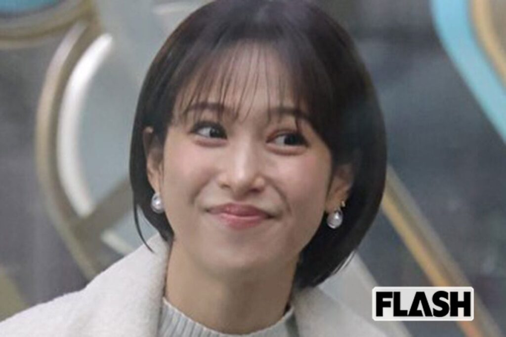 鷲見玲奈の“激変ビジュ”に驚きの声続出…出産1年足らずで「ベストマザー賞」獲得、期待される“ママタレ”活動 | Smart FLASH/スマフラ[光文社週刊誌]