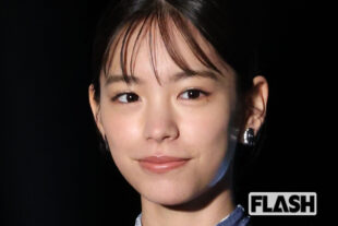 當真あみのドレス姿をキャッチ！新垣結衣、二階堂ふみに続く沖縄出身 “スター候補” の実力とは